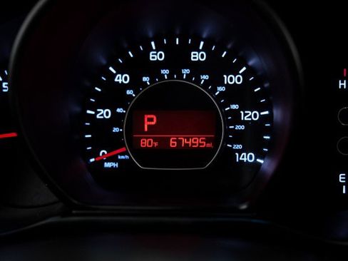 Used 2017 Kia Soul + image 17