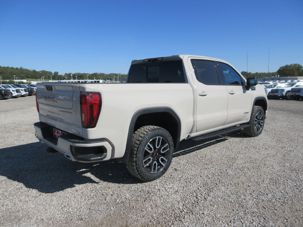 New 2026 GMC Sierra 1500 AT4 w/ AT4 Premium Package AWD/4WD image 5