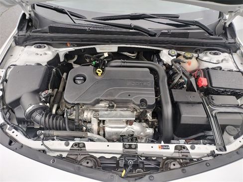 Used 2024 Chevrolet Malibu LT image 15