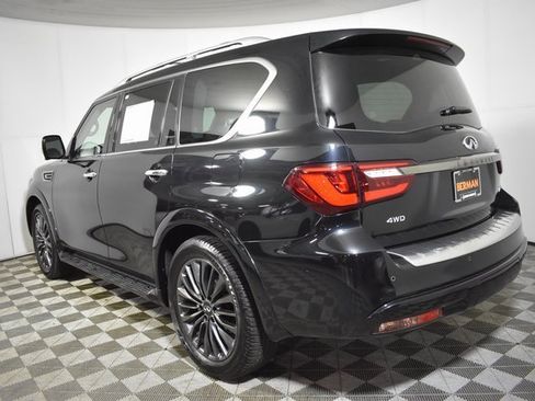 Used 2023 INFINITI QX80 Premium Select w/ All-Season Package image 6