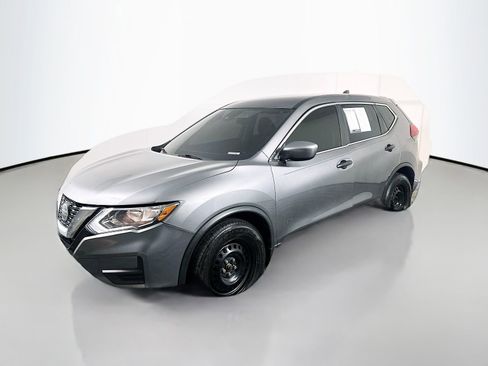 Used 2020 Nissan Rogue S FWD image 3