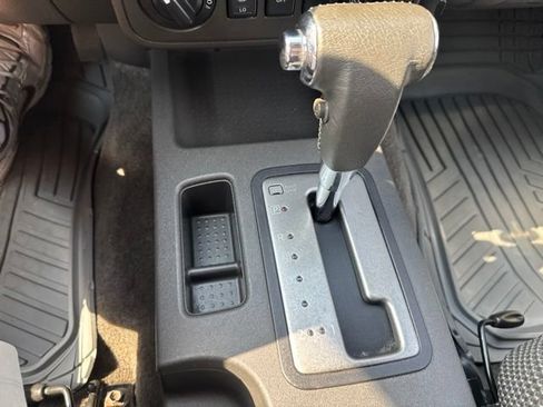 Used 2014 Nissan Xterra PRO-4X AWD/4WD image 36