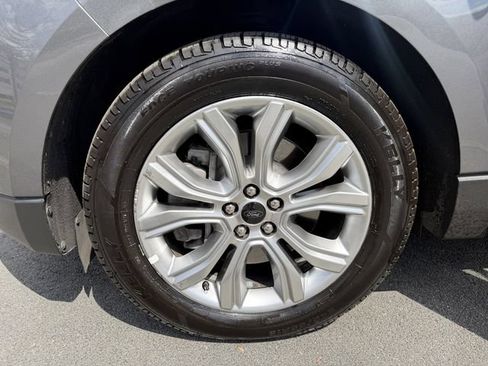Used 2024 Ford Edge Titanium AWD/4WD image 38