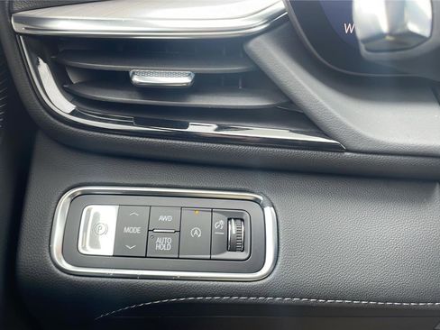 New 2026 Buick Enclave Avenir w/ Super Cruise Package image 13