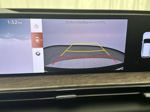 Certified 2025 Genesis GV80 2.5T Select image 17