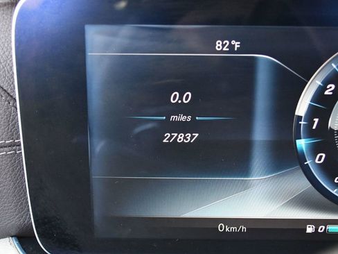 Used 2018 Mercedes-Benz E 400 4MATIC Coupe image 55