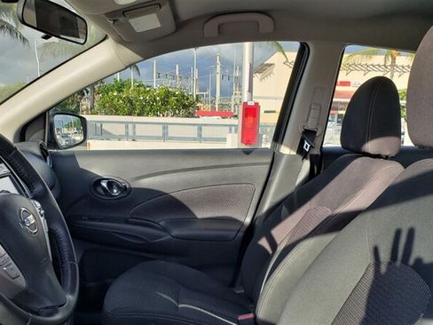 Used 2018 Nissan Versa SV w/ SV Special Edition FWD image 8