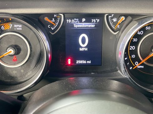Used 2023 Jeep Wrangler Unlimited Sport AWD/4WD image 12