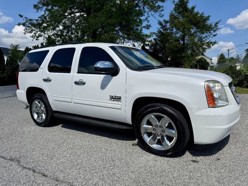 Used 2012 GMC Yukon SLT w/ Texas Edition RWD image 3