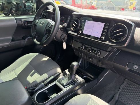 Used 2020 Toyota Tacoma SR w/ SR Convenience Package RWD image 32