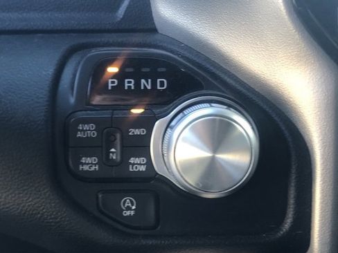 Used 2019 RAM 1500 Laramie image 17