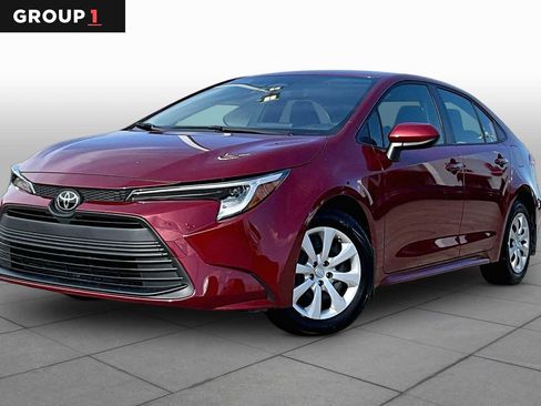 Used 2026 Toyota Corolla LE FWD image 1
