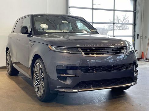 New 2026 Land Rover Range Rover Sport Dynamic SE AWD/4WD image 3