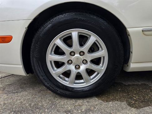 Used 2007 Kia Amanti w/ Leather Pkg image 16