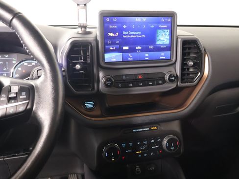 Used 2023 Ford Bronco Sport Outer Banks w/ Tech Package AWD/4WD image 5