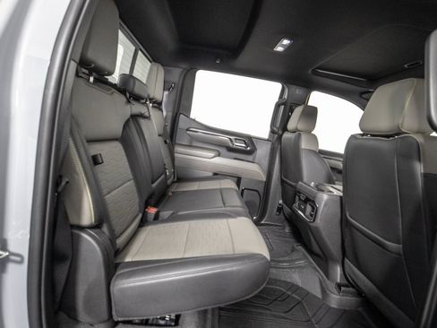 Used 2024 Chevrolet Silverado 1500 ZR2 w/ Technology Package image 9