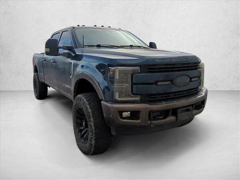 Used 2017 Ford F350 Lariat w/ Lariat Value Package image 3