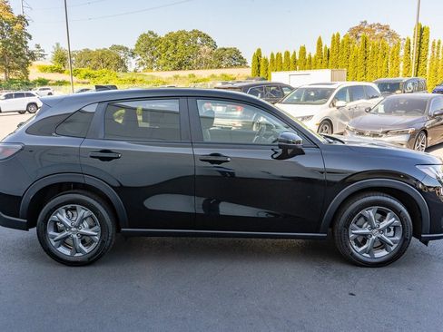 New 2026 Honda HR-V LX image 5