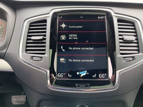 Used 2022 Volvo XC90 T5 Momentum AWD/4WD image 19
