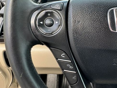 Used 2015 Honda Accord EX-L image 25
