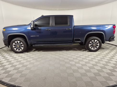 Used 2022 Chevrolet Silverado 2500 Custom w/ Gooseneck/5TH Wheel Package AWD/4WD image 6