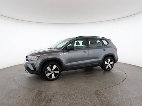 Used 2024 Volkswagen Taos S image 4