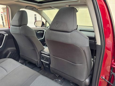 Used 2025 Toyota RAV4 XLE w/ Convenience Package FWD image 35
