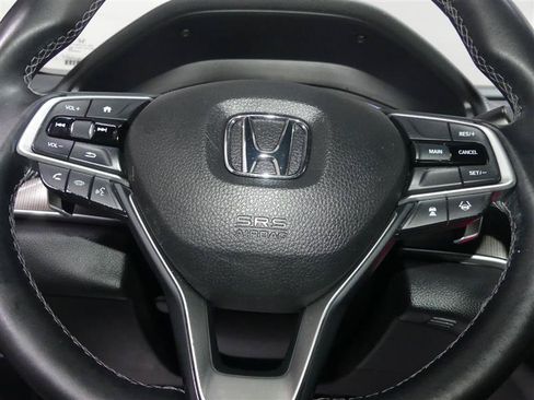 Used 2018 Honda Accord Sport image 30