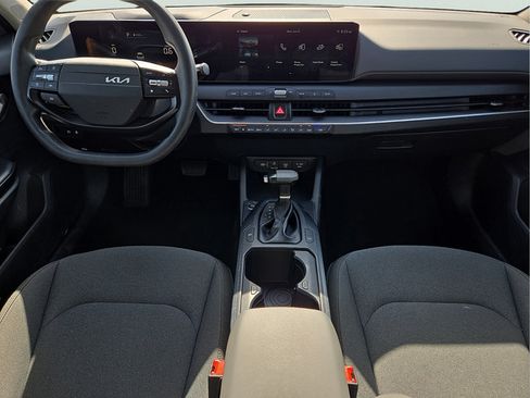 Used 2025 Kia K4 FWD image 7