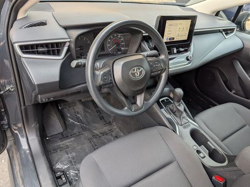 Used 2025 Toyota Corolla LE FWD image 16