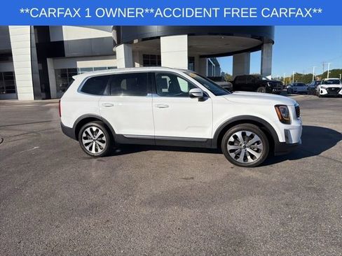 Used 2022 Kia Telluride EX w/ EX Premium Package image 14