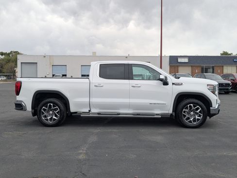 Used 2025 GMC Sierra 1500 SLT w/ SLT Premium Plus Package AWD/4WD image 2
