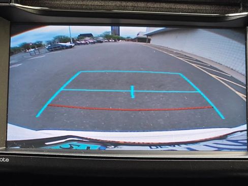 Used 2017 Toyota RAV4 XLE AWD/4WD image 22