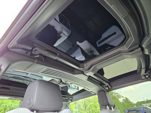 Used 2025 GMC Hummer EV 2X w/ LPO, Dark Essentials Package AWD/4WD image 22