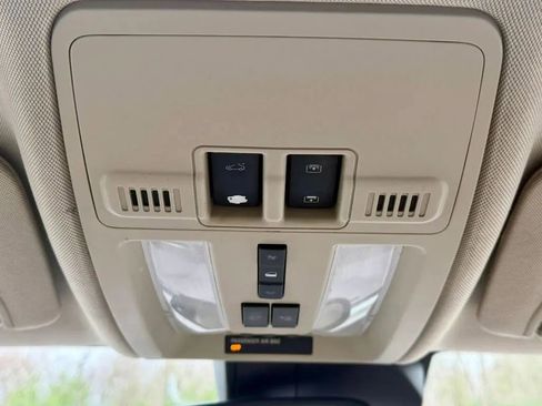 Used 2013 Cadillac SRX Luxury w/ Driver Awareness Package image 24