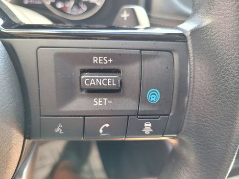 Used 2021 Nissan Rogue SV AWD/4WD image 24