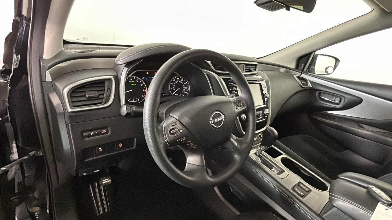 Used 2023 Nissan Murano S AWD/4WD image 16