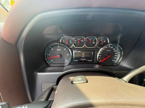 Used 2015 Chevrolet Silverado 1500 High Country w/ High Country Premium Package AWD/4WD image 23