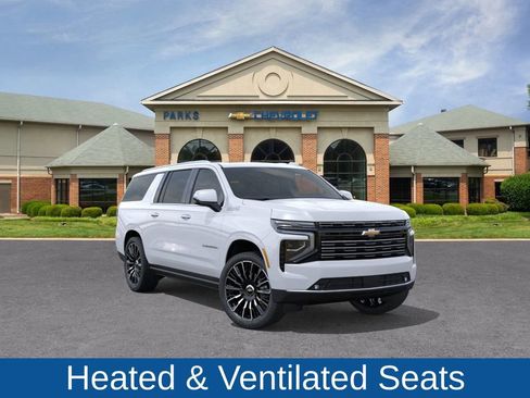 New 2026 Chevrolet Suburban High Country image 3