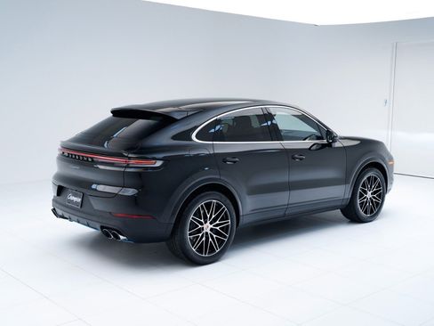 New 2026 Porsche Cayenne Coupe image 9