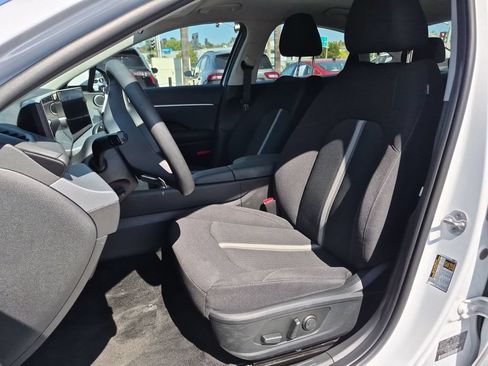 Used 2025 Hyundai Sonata SEL FWD image 25
