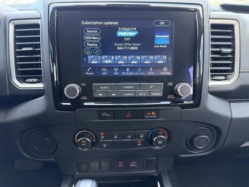 Used 2024 Nissan Frontier SV w/ Tow Package image 28