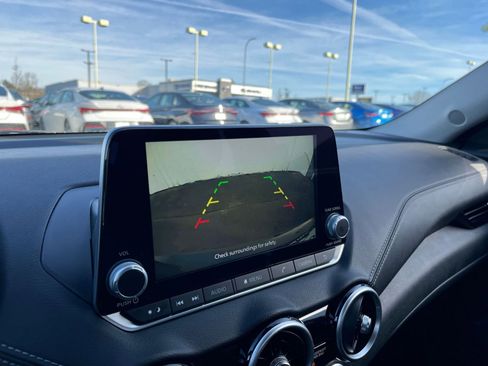 Used 2025 Nissan Sentra SV image 22