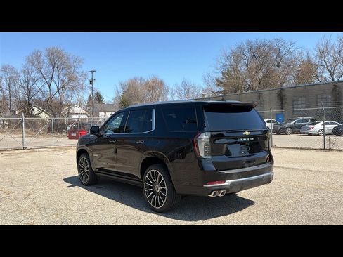 New 2026 Chevrolet Tahoe High Country AWD/4WD image 4