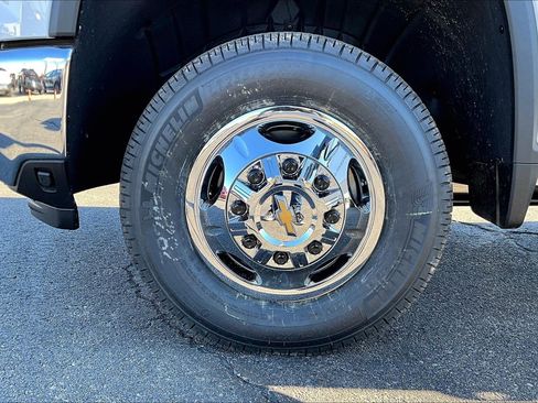 New 2026 Chevrolet Silverado 3500 LT w/ All Star Edition image 12