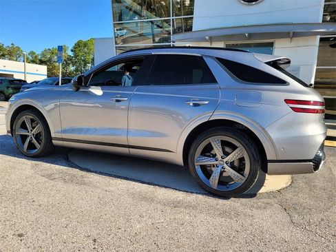Used 2022 Genesis GV70 2.5T w/ Sport Prestige Package image 8