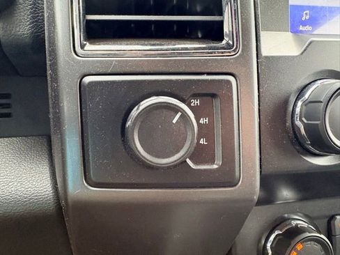Used 2020 Ford F150 XLT w/ Equipment Group 302A Luxury AWD/4WD image 21