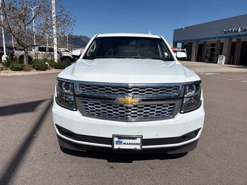 Used 2019 Chevrolet Suburban LT w/ Luxury Package AWD/4WD image 2