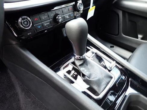 New 2026 Jeep Compass Limited AWD/4WD image 17