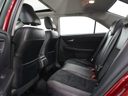 Used 2015 Toyota Camry XSE w/ Advanced Technology Package FWD image 18